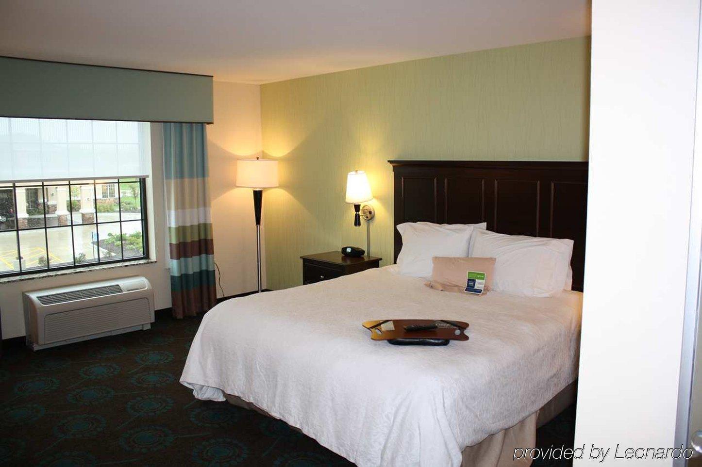 Hampton Inn And Suites St. Cloud Room photo