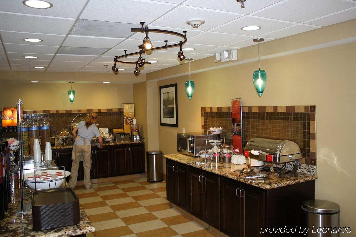 Hampton Inn And Suites St. Cloud Restaurant photo